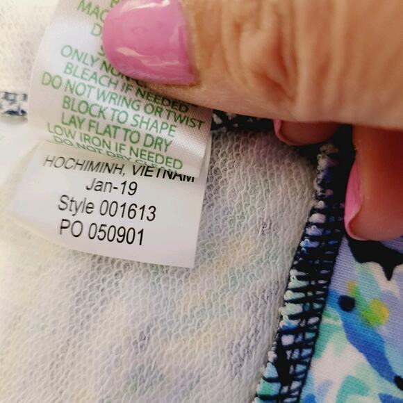 Lilly Pulitzer Jacket Medium Blue Betsey Floral Scuba Doo High Tide Athleisure - Picture 11 of 14